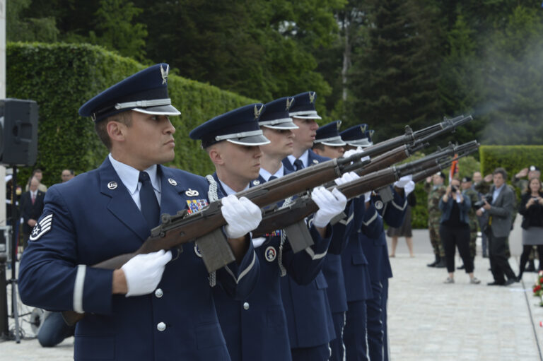 A U.S. Air Force Honor Guard detail from Spangdahlem Air Base