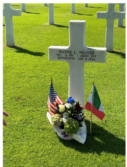 Picture of the headstone of Pfc. Wayne L. Weaver at Sicily-Rome American Cemetery. Credits: American Battle Monuments Commission.