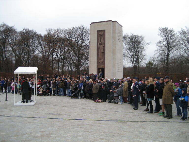 A large crowd gathered at Luxembourg American Cemetery to attend the 2015 Veterans Day Ceremony.