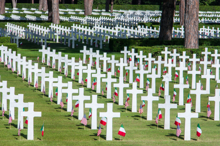 An American and an Italian flag were placed at the base of every headstone for the 2016 Memorial Day Ceremony at Sicily-Rome American Cemetery.