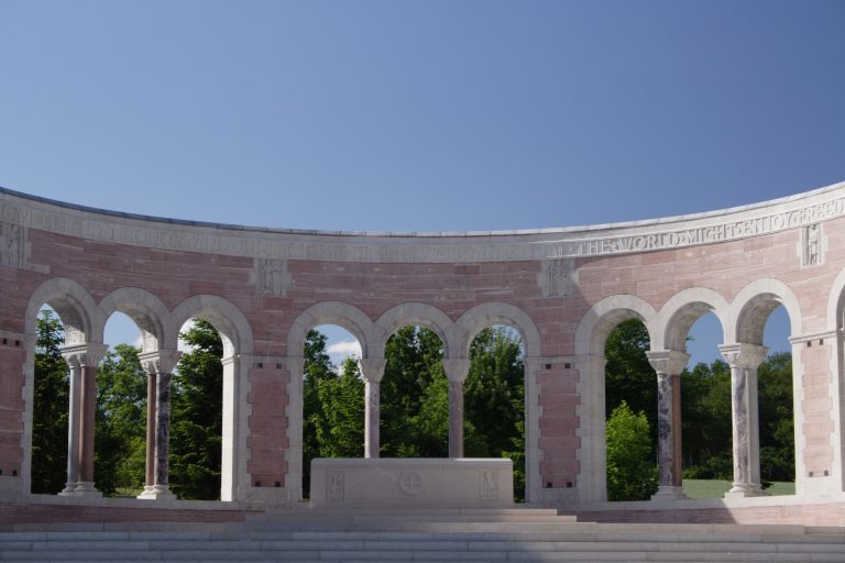 Picture of the memorial at Oise-Aisne American Cemetery. Credit: American Battle Monuments Commission/Robert Uth.
