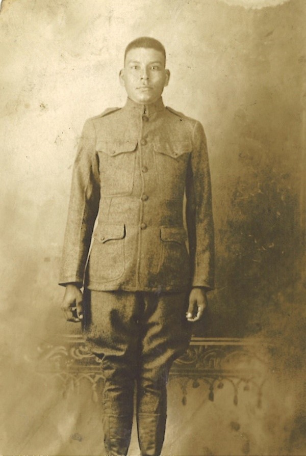 Picture of Pvt. Frank Coon in uniform. Credits: St. Mihiel American Cemetery archives. 