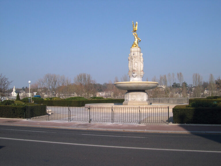 The Tours American Monument in France