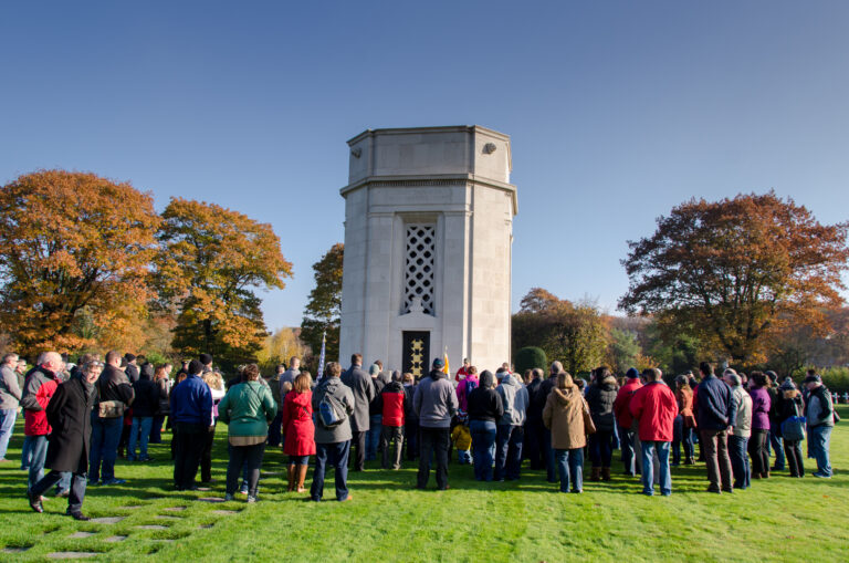 Attendees gathered around the chapel for the 2016 Veterans Day Ceremony at Flanders Field American Cemetery. Image courtesy of Philippe Vanderdonckt.